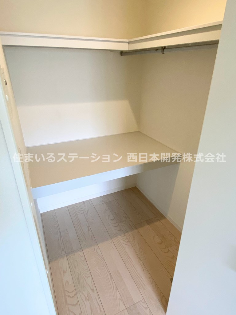 ヴィエント303_洋室ウォークインクローゼット