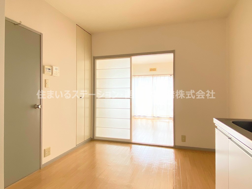 メゾンプリュム102_キッチンスペース2