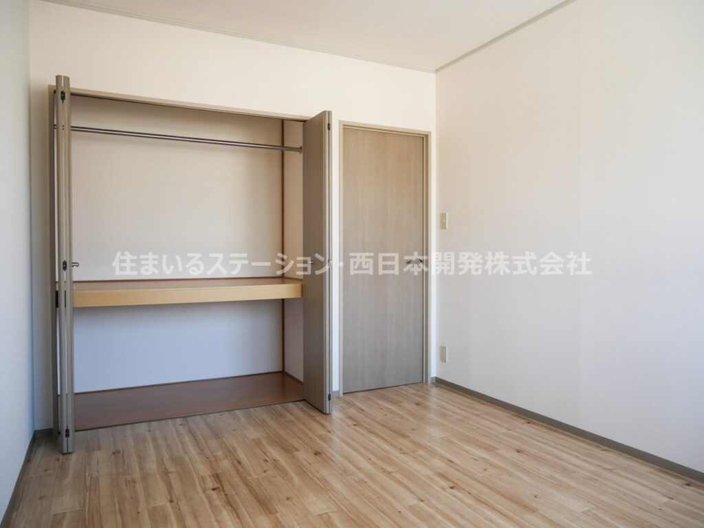 アーバンコートC201_北洋室収納