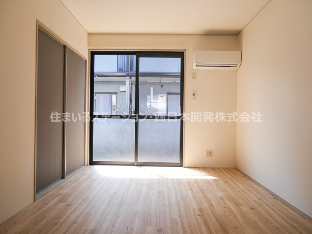 アーバンコートA103_DK南洋室