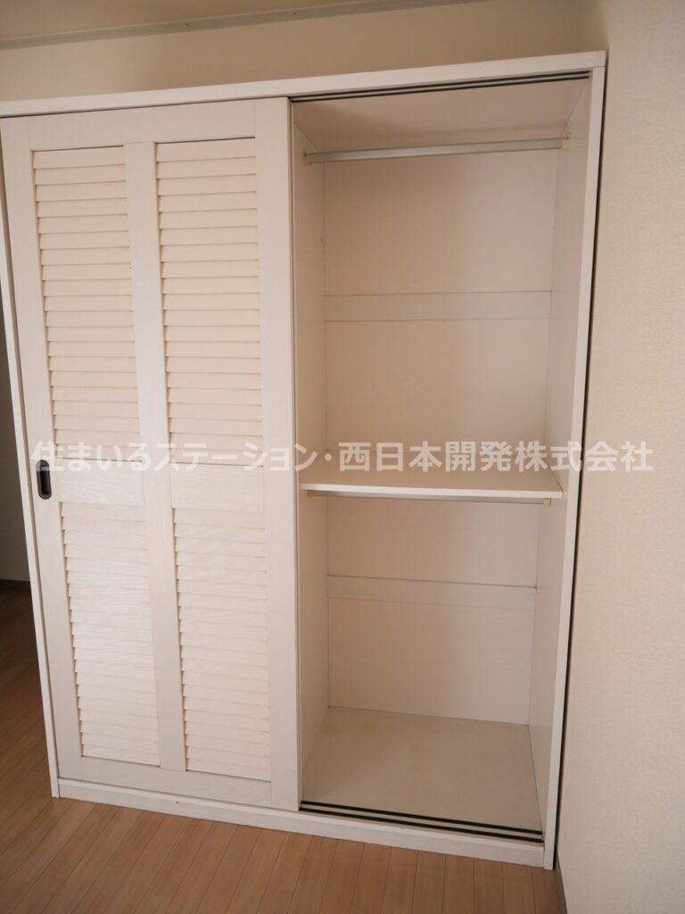 アーバンコートA103_クローゼット家具2