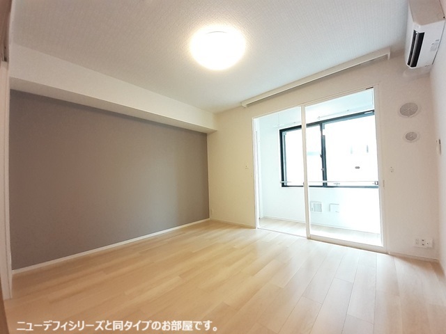 スリール103_洋室