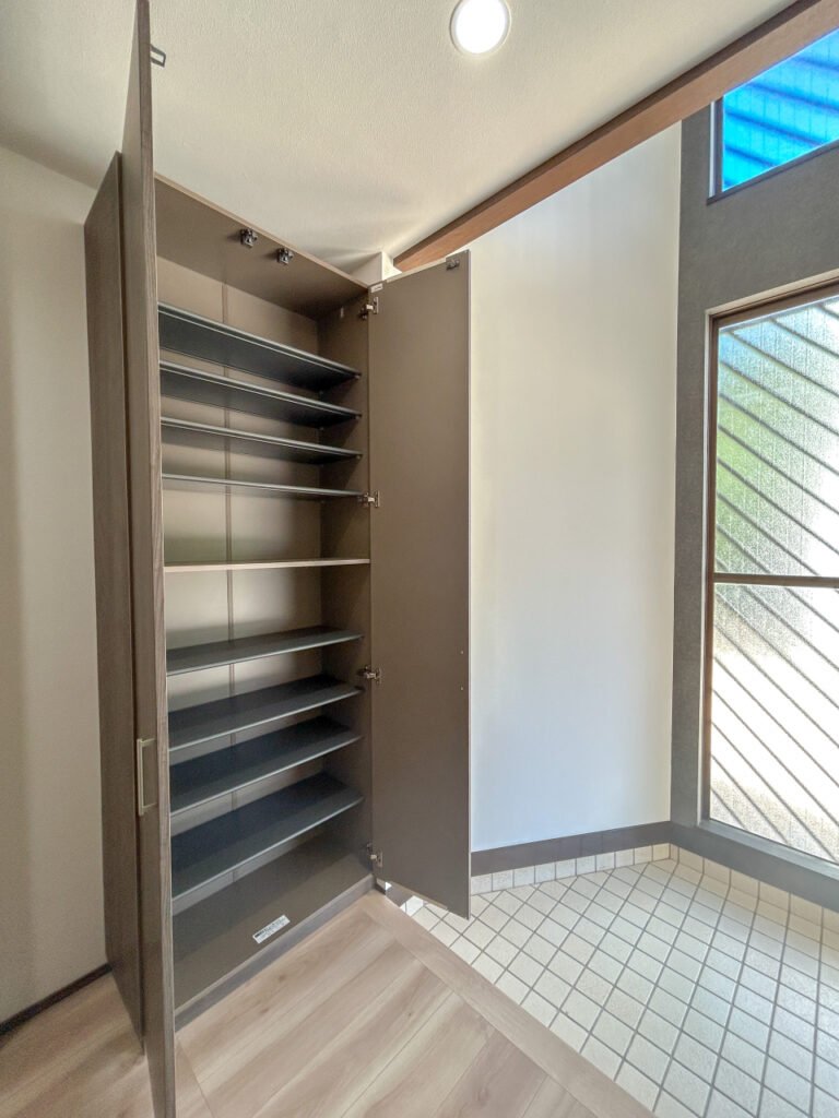 久代5206-77再生住宅_玄関