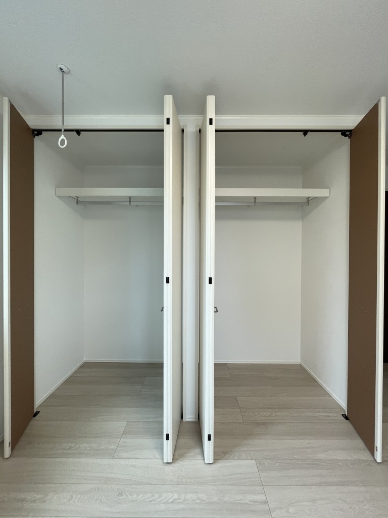 リバーⅠ101_洋室収納