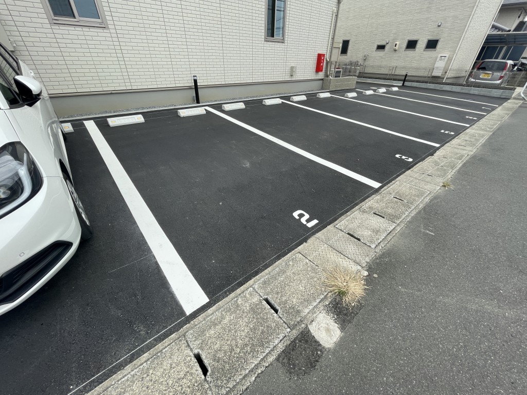 リバーⅠ_駐車場