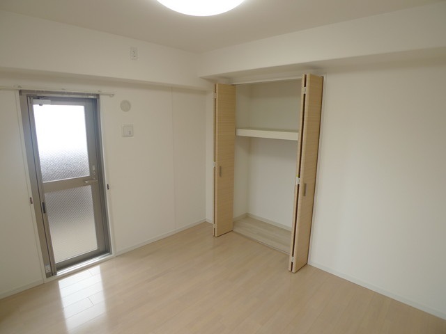 アルファステイツ総社中央904_洋室