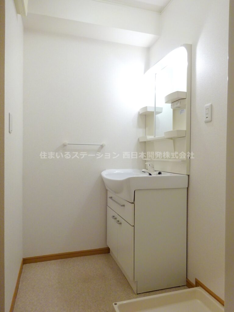 ベル・コリーヌB103_洗面脱衣所