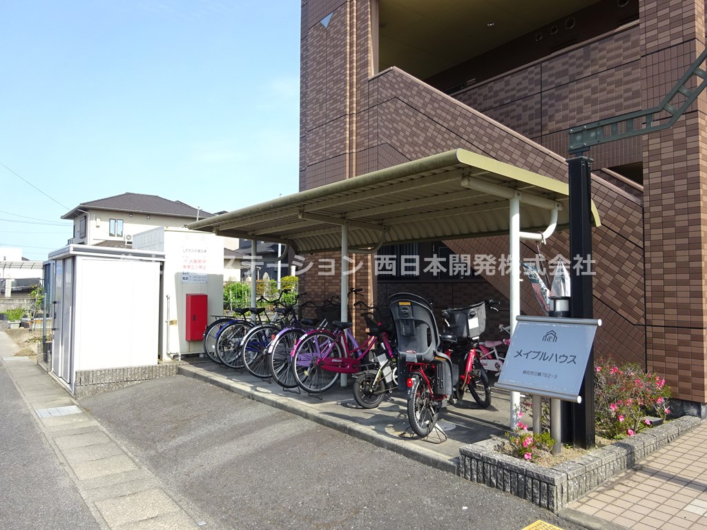 メイプルハウス_駐輪場