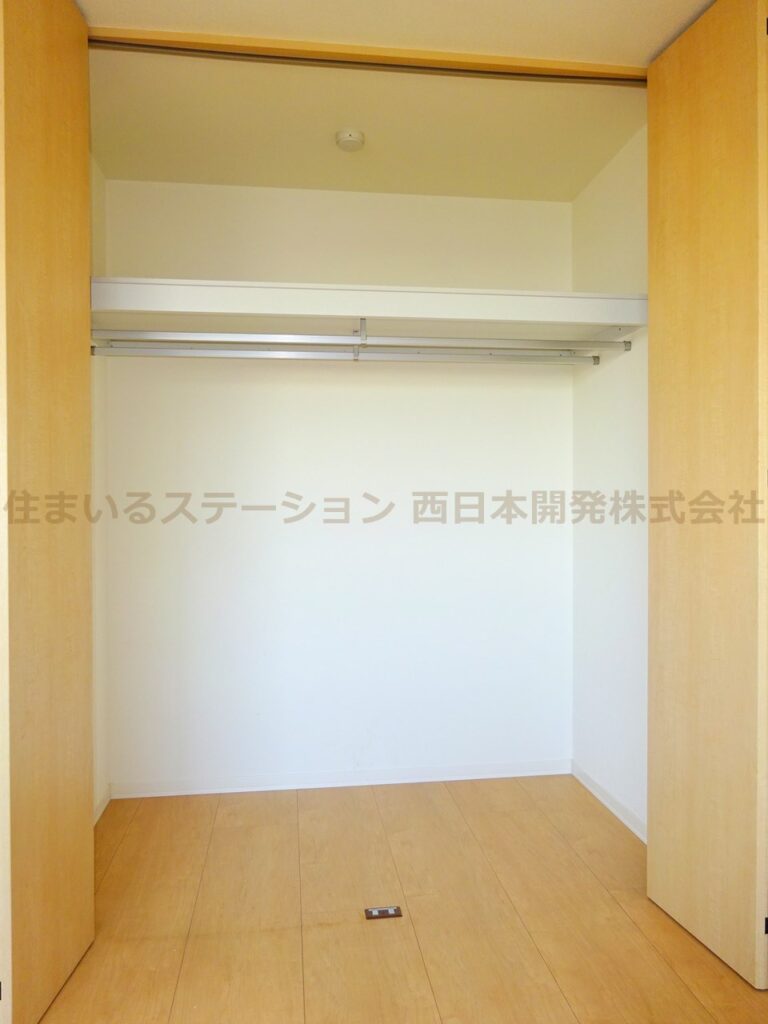 パーシモン205_南洋室クローゼット