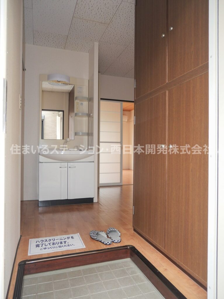 サンライフひろみねA102_玄関