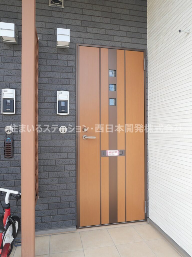 フローレス105_エントランス