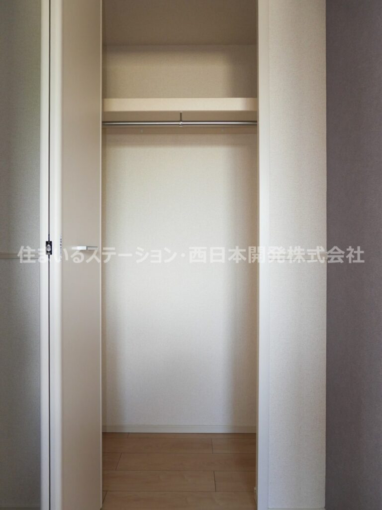 フローレス105_玄関収納