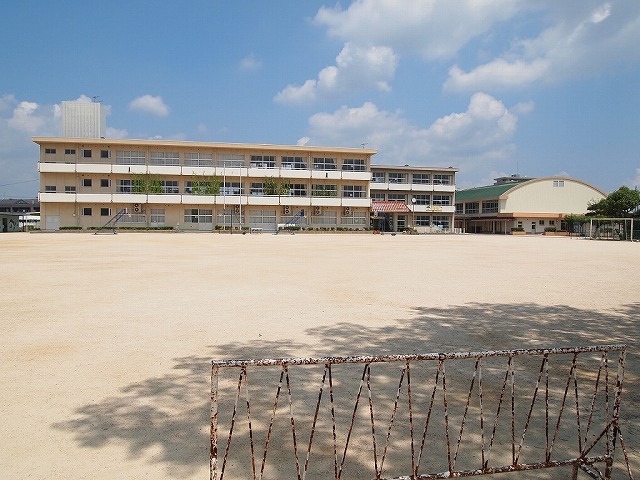 施設_常盤小学校