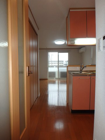 グランパレKA101_洋室入り口