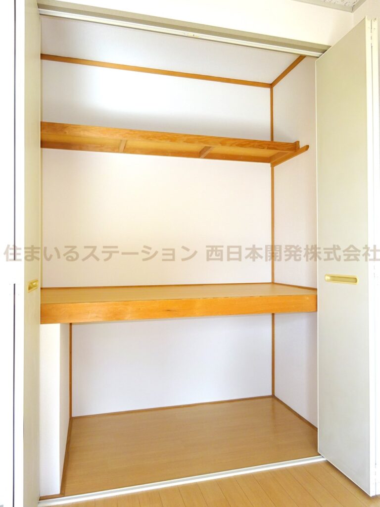 ラ・パレット202_洋室収納