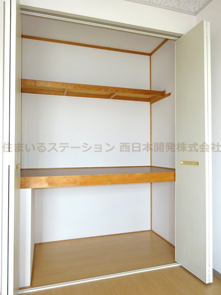ラ・パレット205_洋室収納