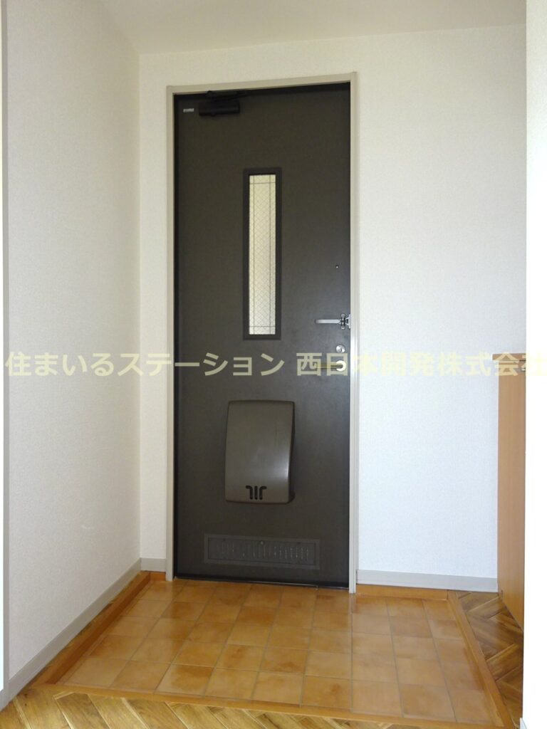 ビックイーストⅡA202_玄関2