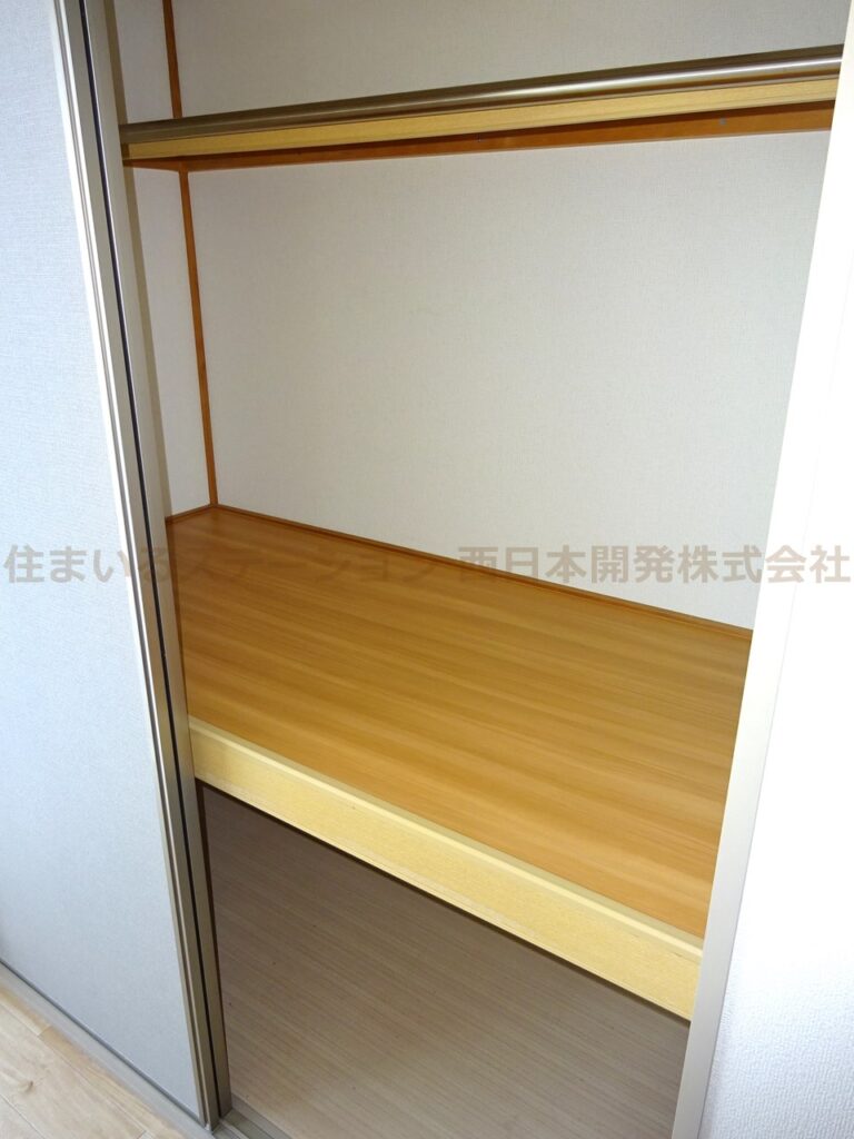 アーブルヴェール203_南東洋室収納