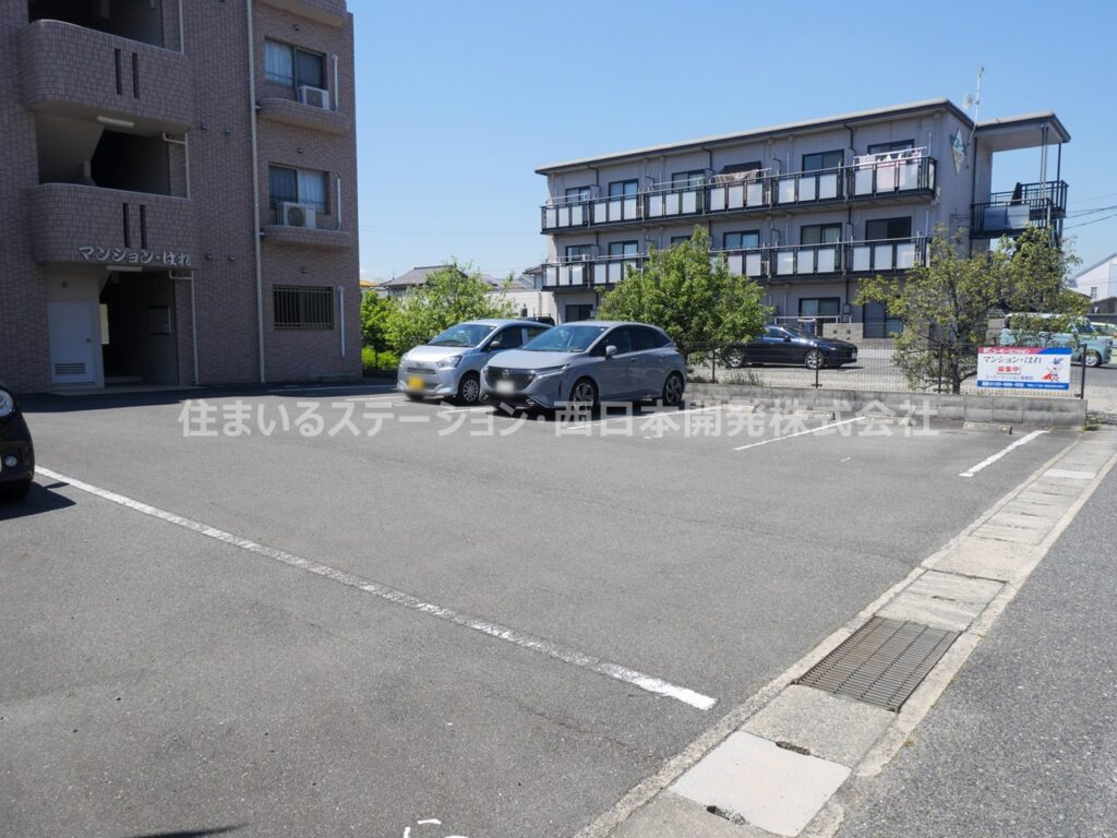 マンションはれ_駐車場