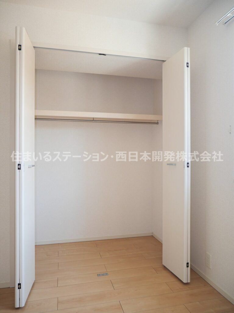 セレーノC203_北洋室クローゼット