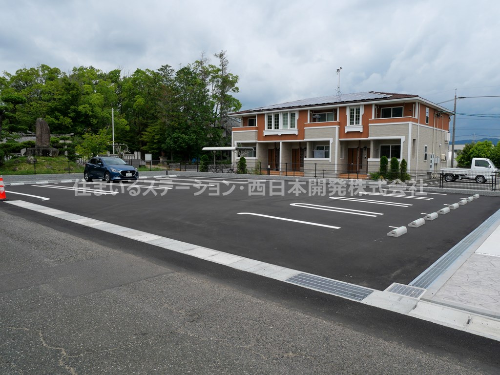 クレメント_駐車場