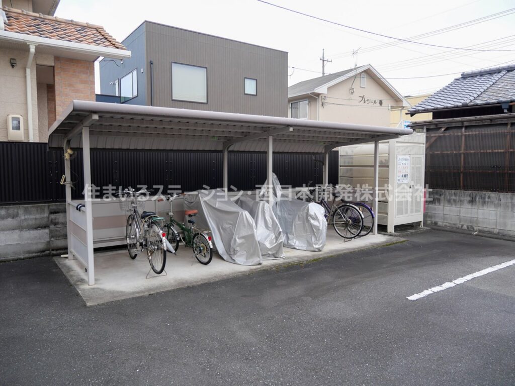 アプランドルⅥ_駐輪場