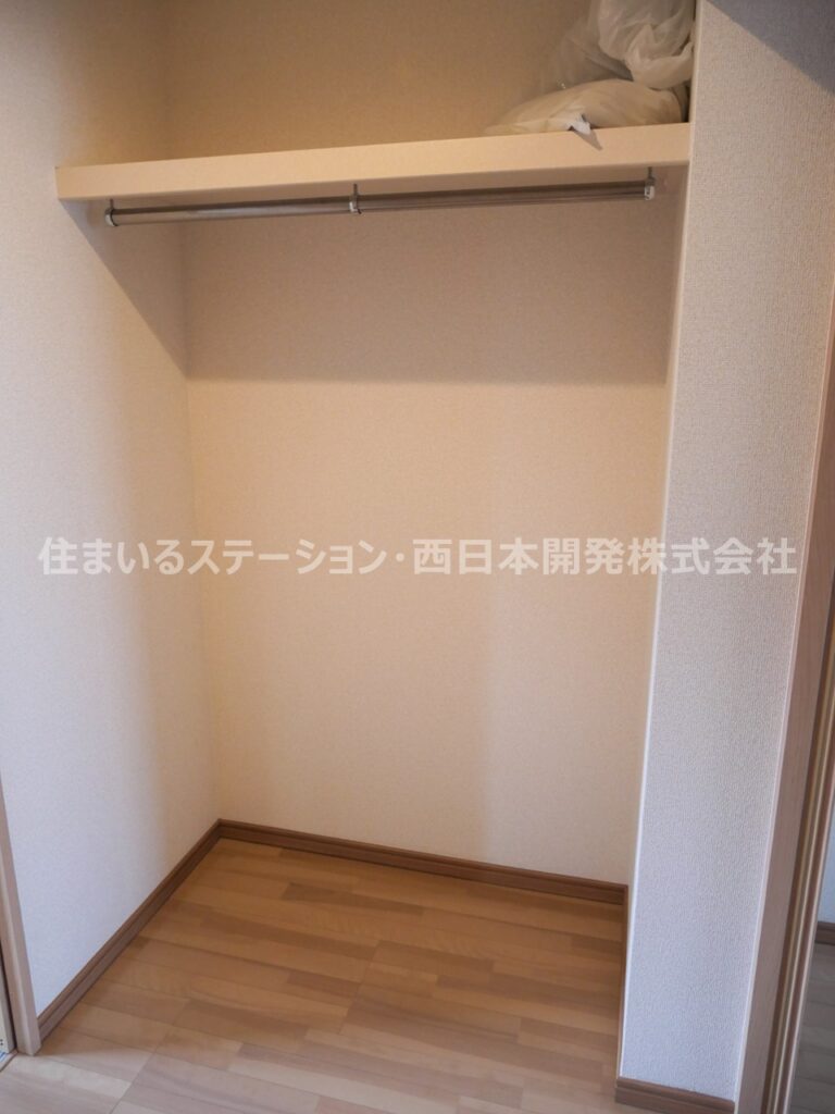 グランコートⅡ106_ウォークスルークローゼット2