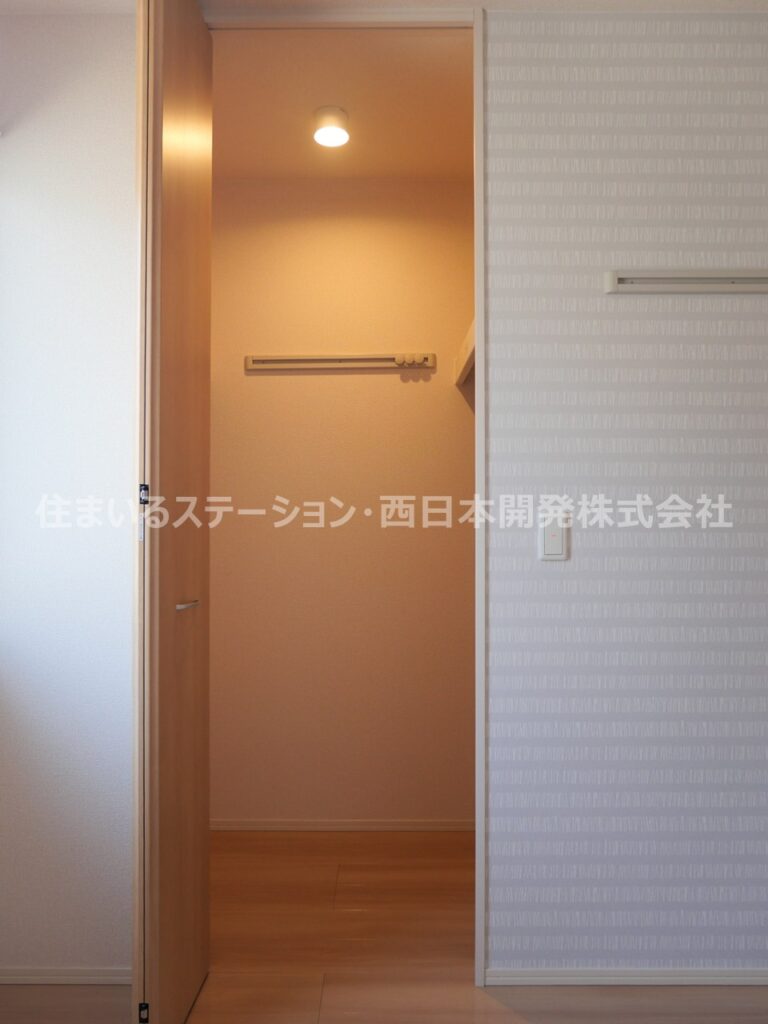 KadoyakanE103_北洋室クローゼット