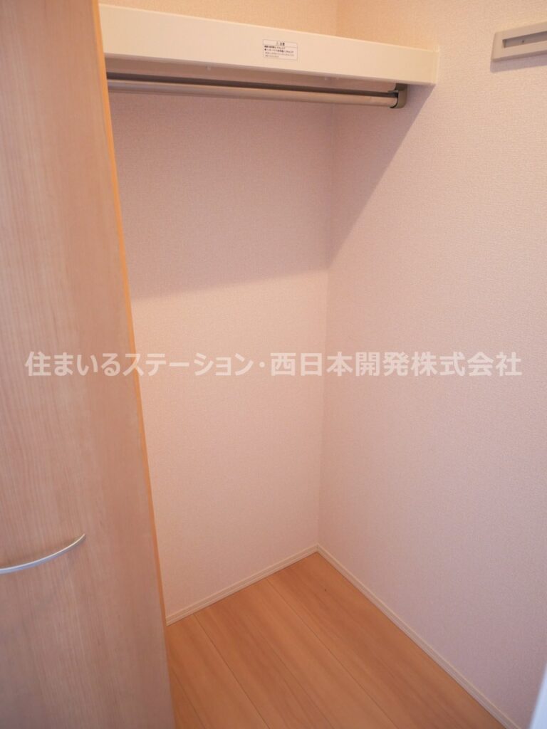 KadoyakanE103_北洋室クローゼット2