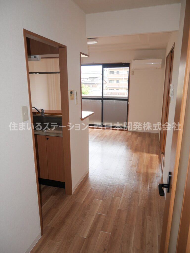 メイプルハウス205_LDK入り口