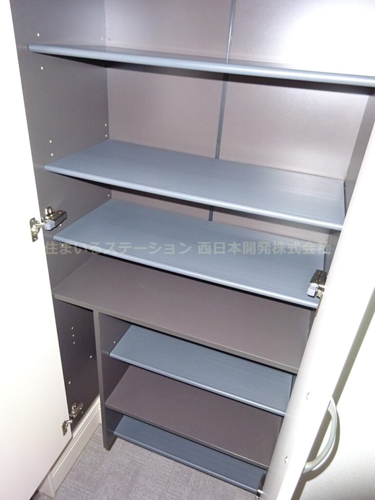 ソレイユ107_玄関シューズボックス