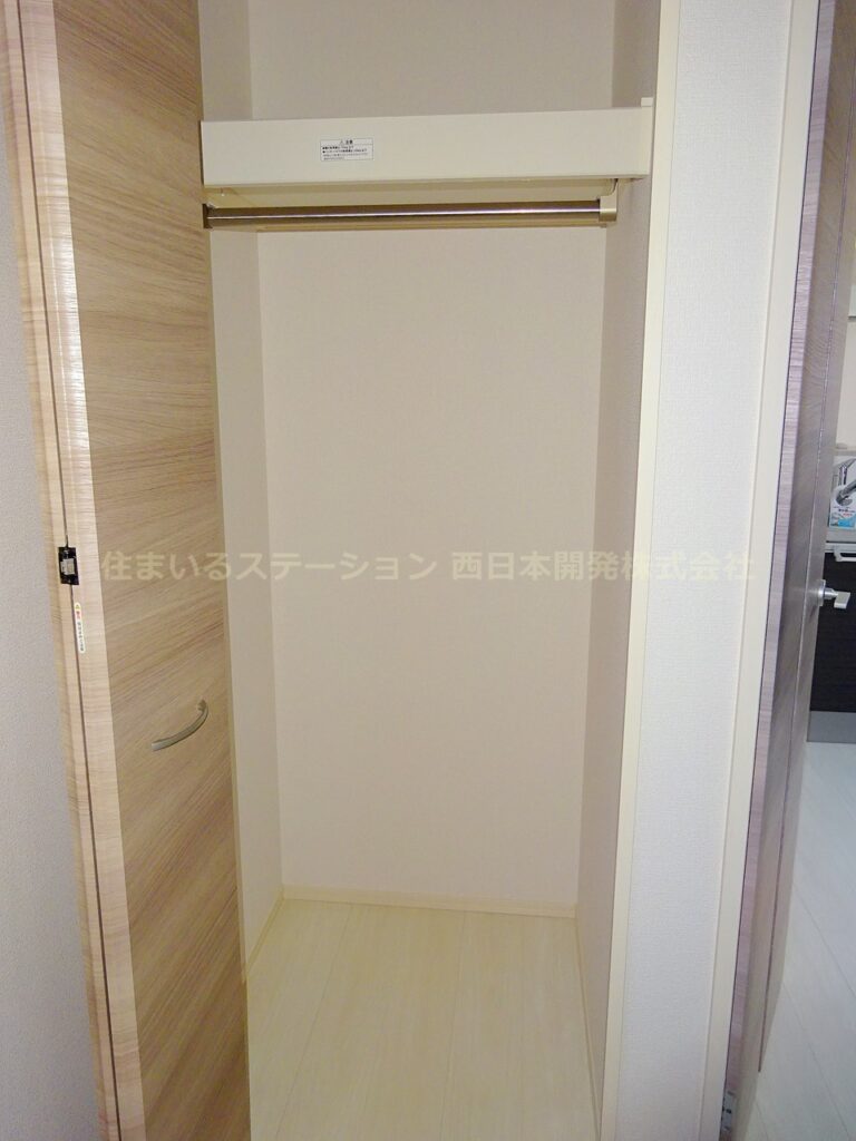 ソレイユ107_玄関クローゼット