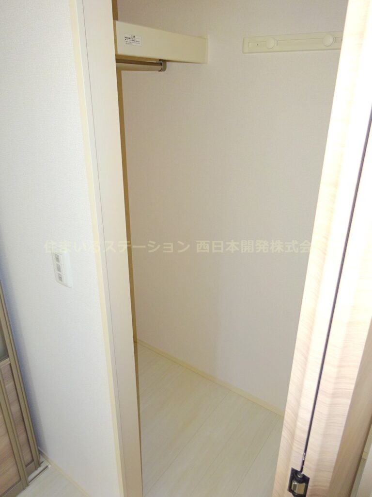 ソレイユ107_洋室ウォークインクローゼット