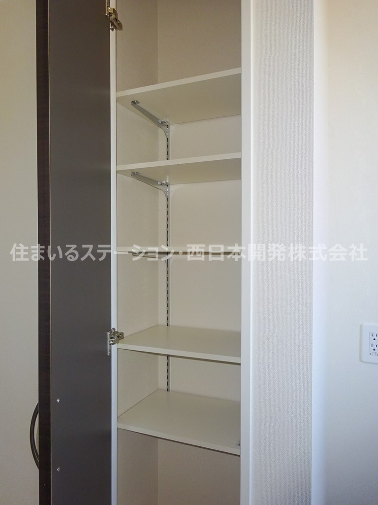 コバルトアワー207_キッチン収納