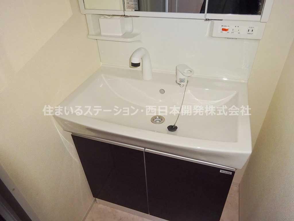コバルトアワー207_洗面化粧台