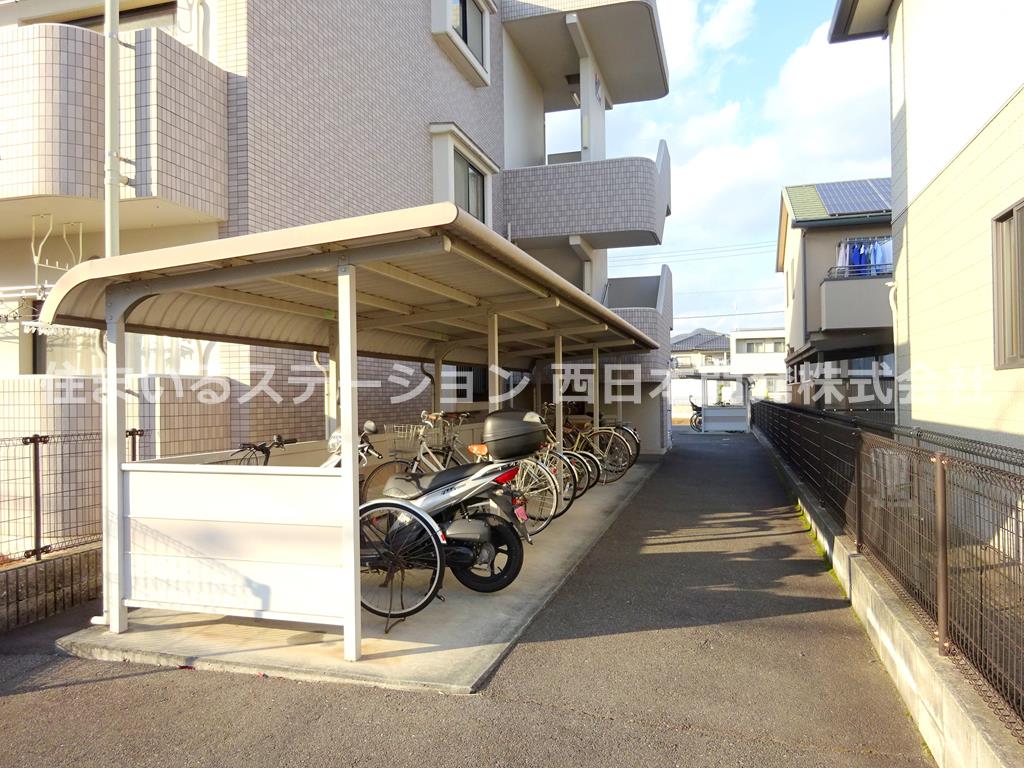 フルール_駐輪場
