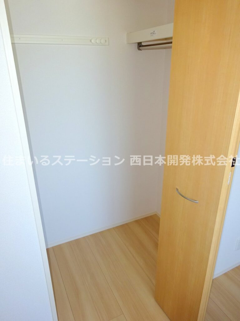 ソレイユ202_洋室ウォークインクローゼット