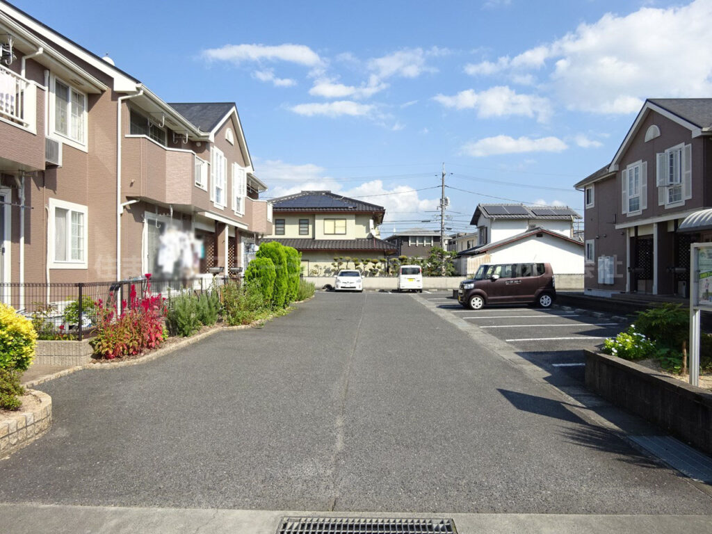 ミドルロードB_駐車場