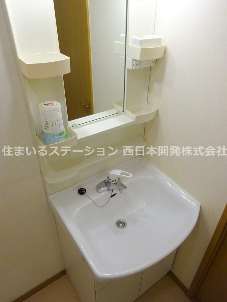 ナウリヴァー302_洗面化粧台