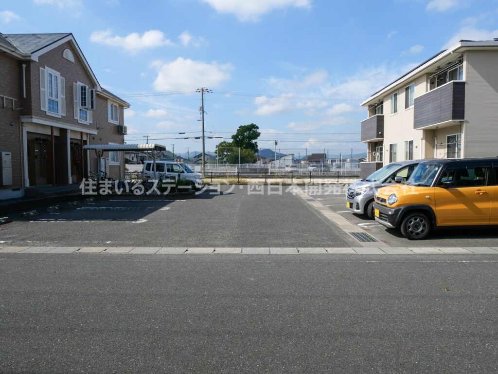 エスポワール２１_駐車場