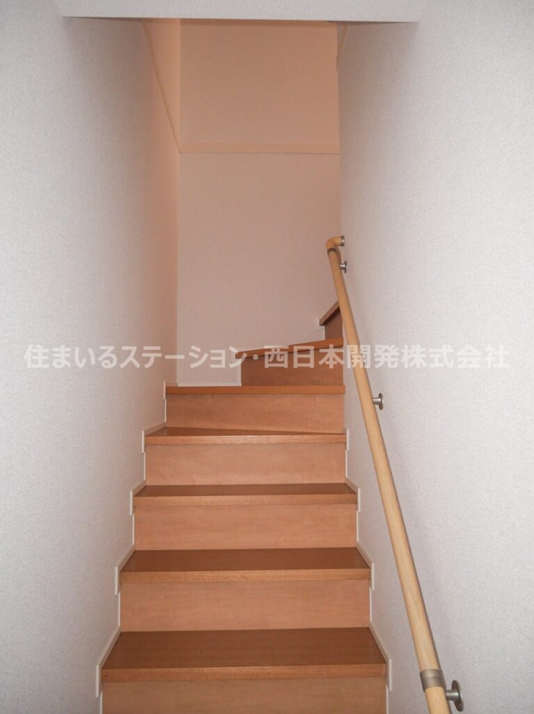 パーシモン203_階段スペース
