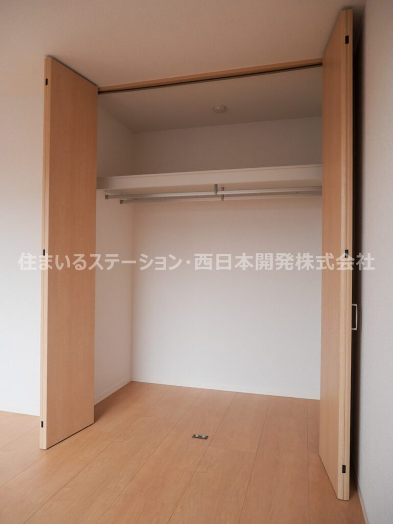 パーシモン203_南洋室クローゼット