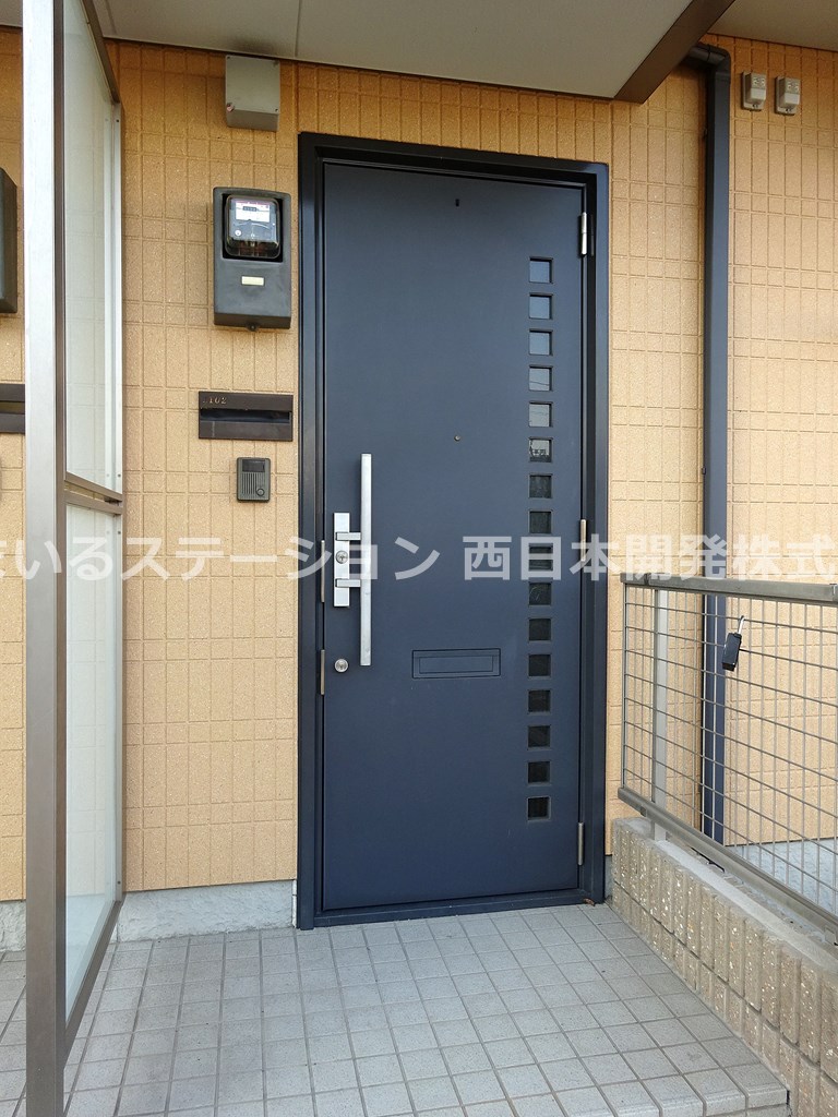ランドマーク元町B102_エントランス