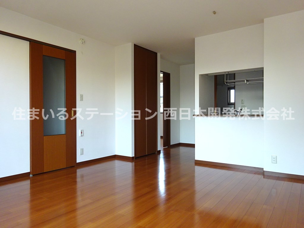 ランドマーク元町B102_LDK2