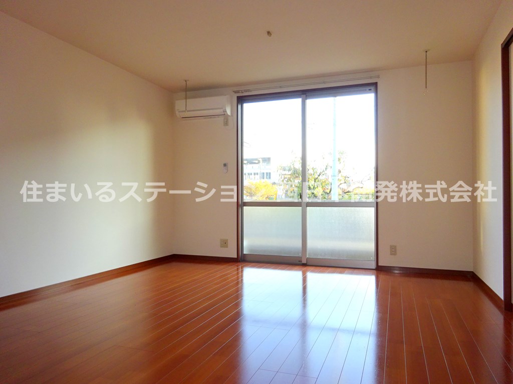 ランドマーク元町B102_LDK