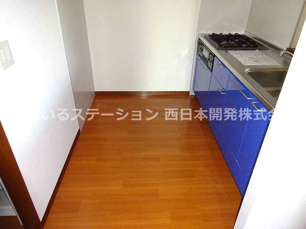 ランドマーク元町B102_キッチンスペース