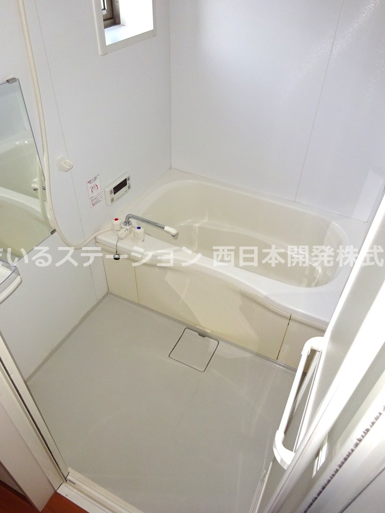 ランドマーク元町B102_浴室2