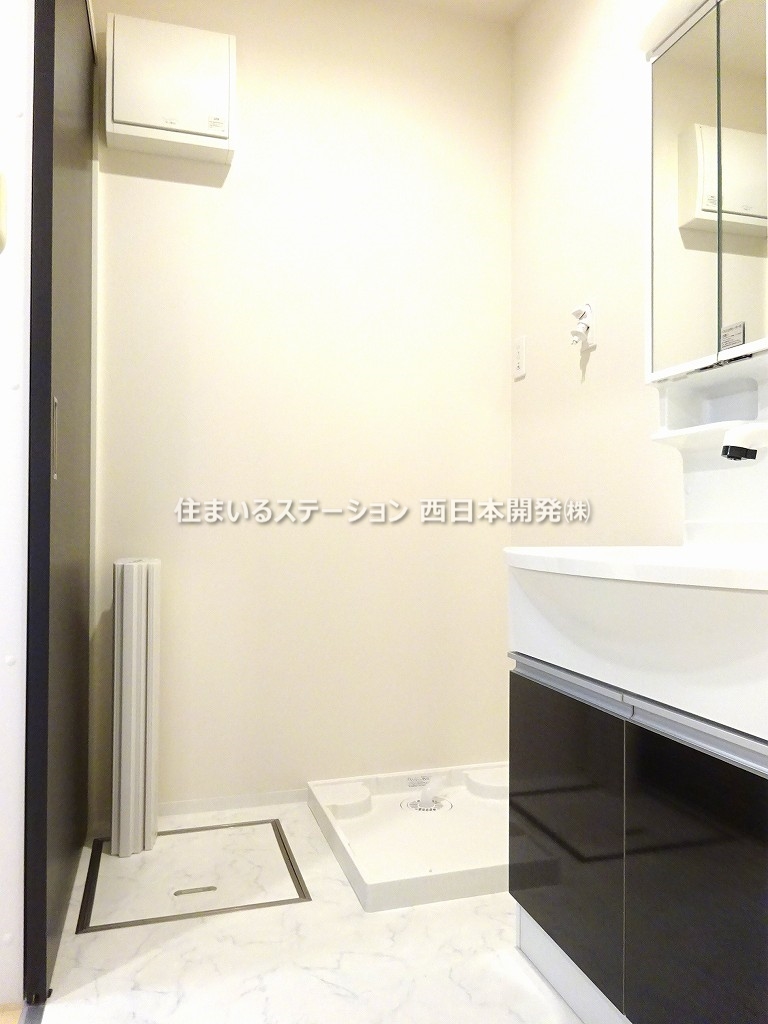 パークサイド総社駅南205_洗面脱衣所2