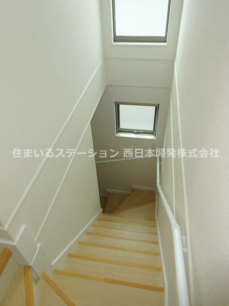 ラッフィナート302_階段