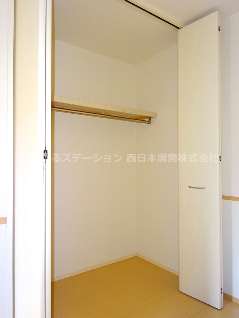 セジュール21C102_洋室クローゼット